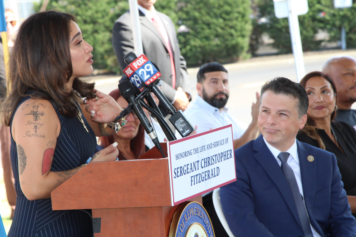rep.boyleandsgtfitzgeraldfamilyatpostofficededication2