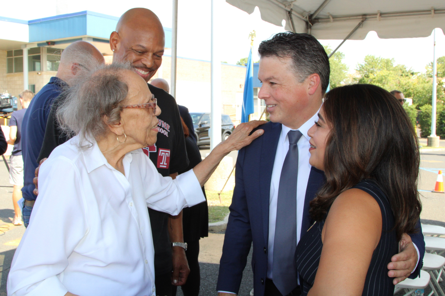 rep.boyleandsgtfitzgeraldfamilyatpostofficededication3